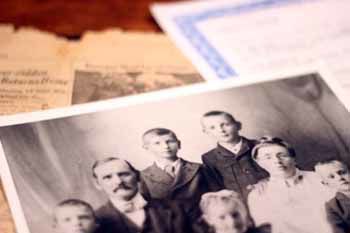 Family records and photos belonging to Lea Ranum